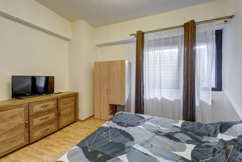 Apartament 2 camere Piata Alba Iulia cu o terasa generoasa!