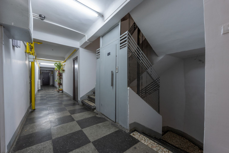 Apartament spatios de 2 camere, etajul 1, Bd. Coposu - Calea Calarasilor!