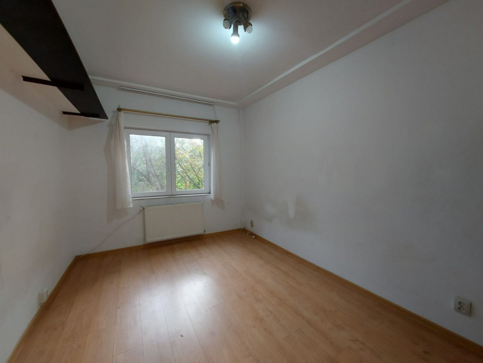 Garsonieră Crângași - complex studențesc Regie, centrală termică proprie!