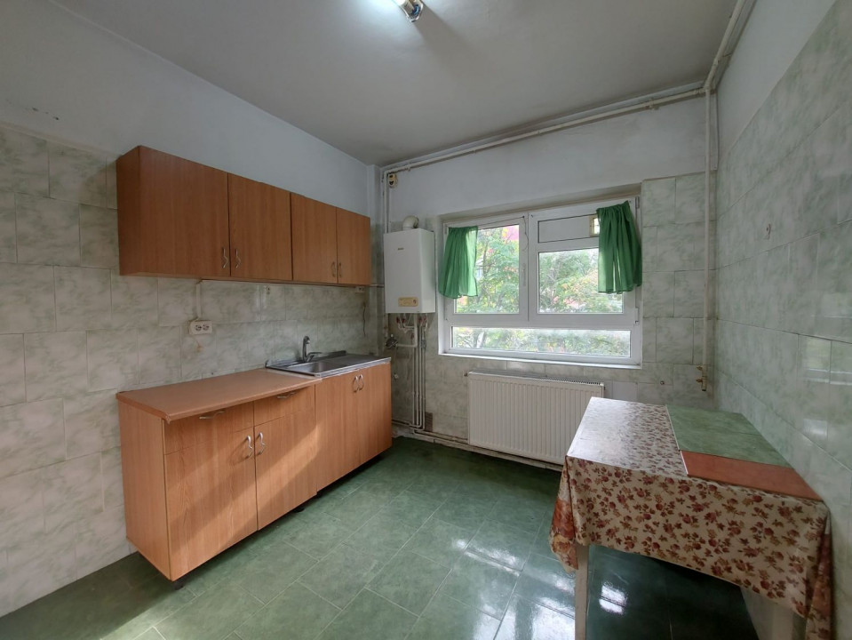 Garsonieră Crângași - complex studențesc Regie, centrală termică proprie!