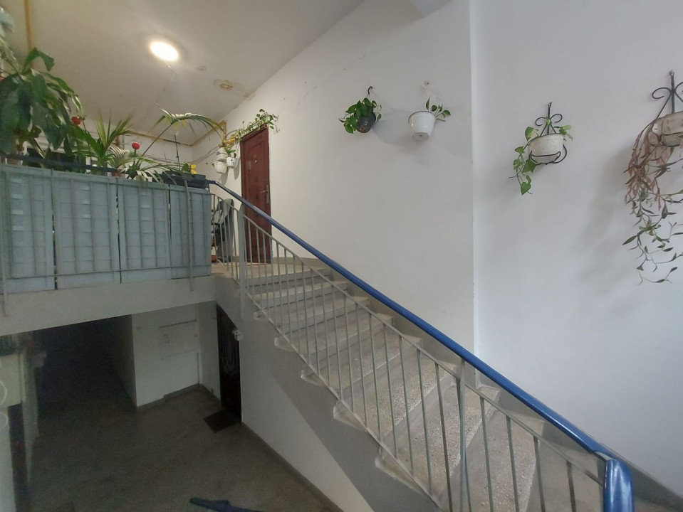 Garsonieră Crângași - complex studențesc Regie, centrală termică proprie!
