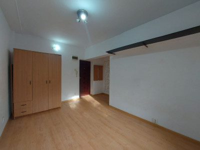 Garsonieră Crângași - complex studențesc Regie, centrală termică proprie!