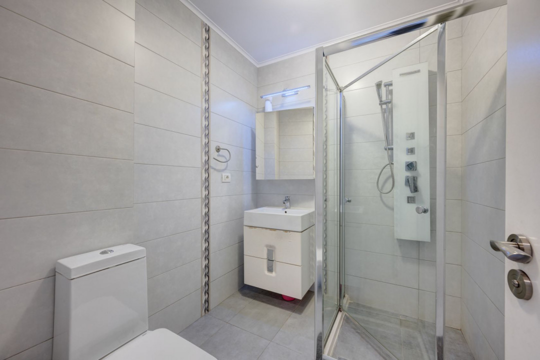 Apartament plin de lumină - 4 camere - Calea Călărașilor - Delea Veche!