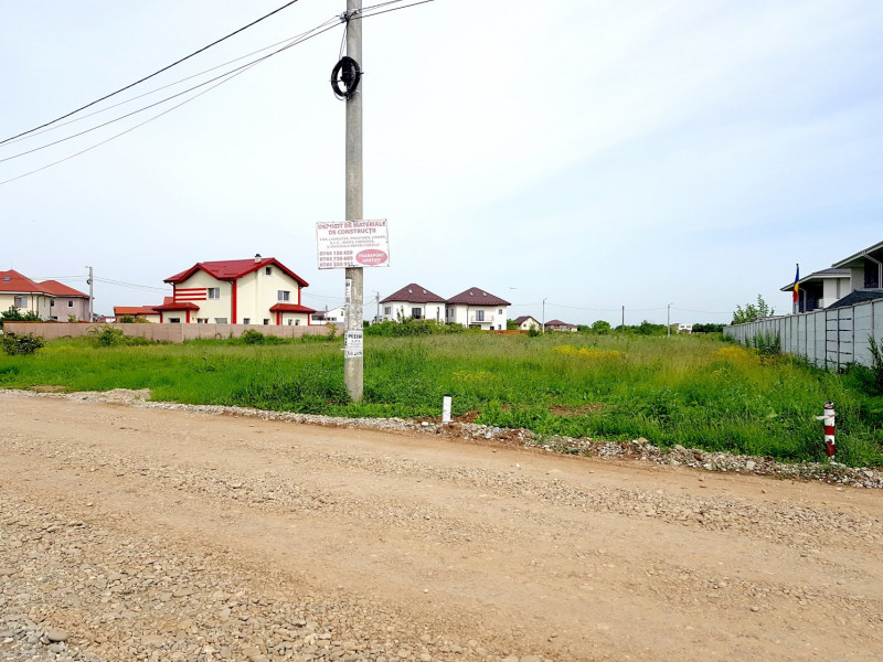 Teren 2.375mp cu deschidere de 33m la Str. Grivita - Otopeni!