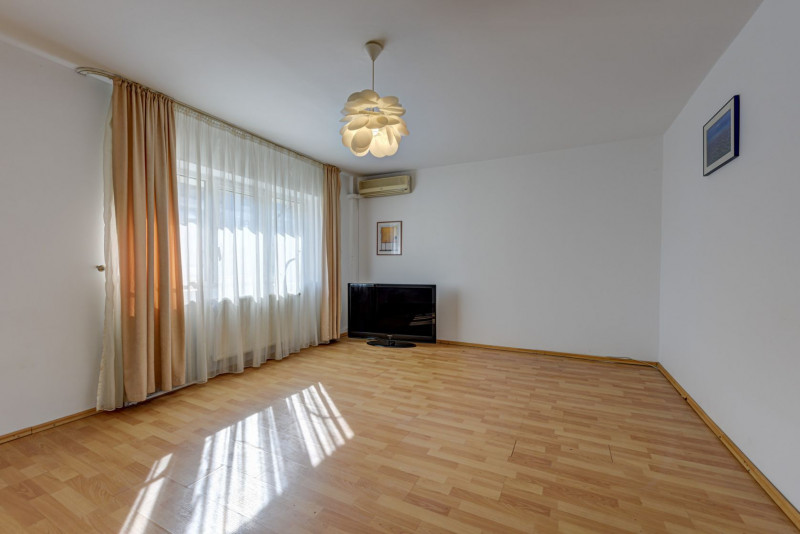 Apartament luminos de 3 camere, Decebal - Theodor Sperantia!