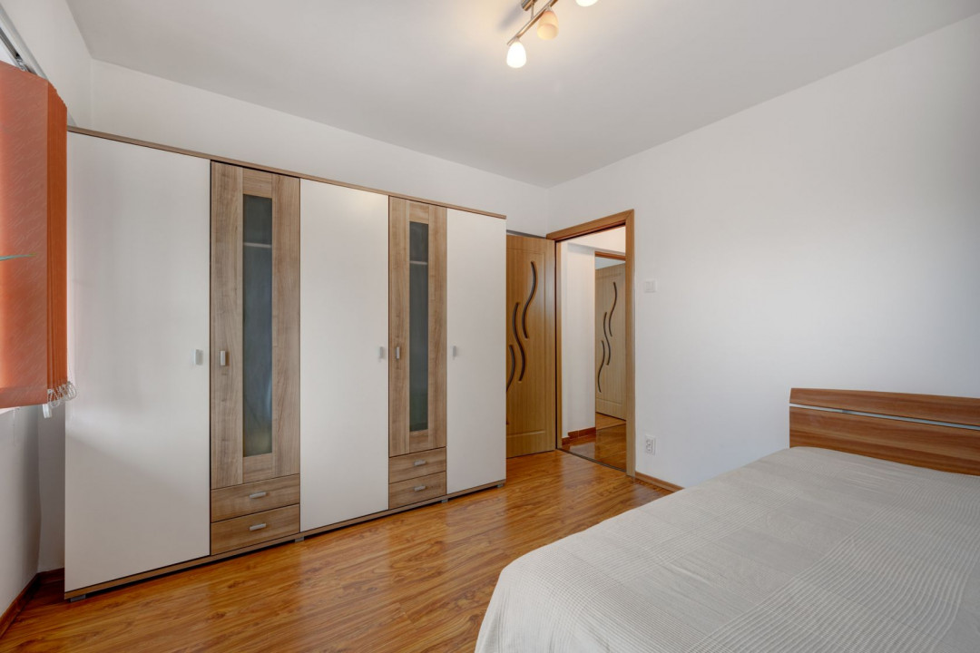 Apartament de 2 camere, etaj 3, metrou la 2 minute, Piața Gorjului!