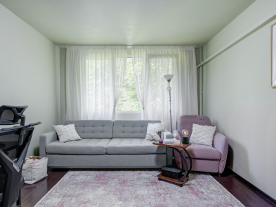 Apartament primitor de 2 camere, mobilat/utilat și loc de parcare!