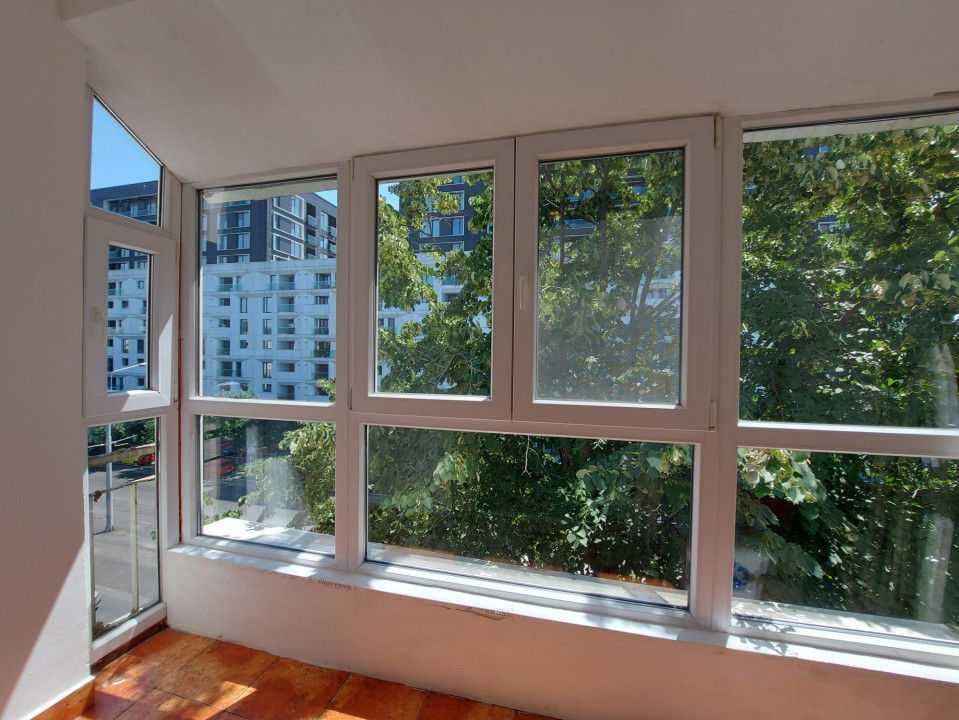 Apartamentul cu tei la geam, Floreasca - Barbu Văcărescu!