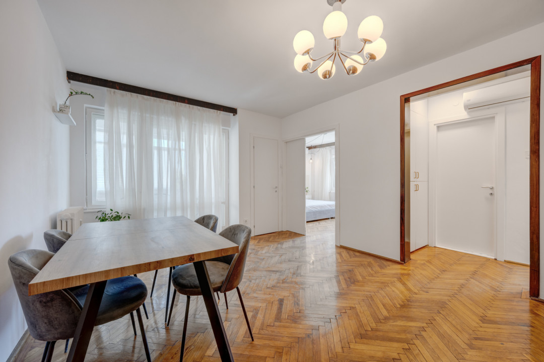Apartament spațios și luminos de 3 camere cu 2 băi, bloc 1979, Sala Radio!