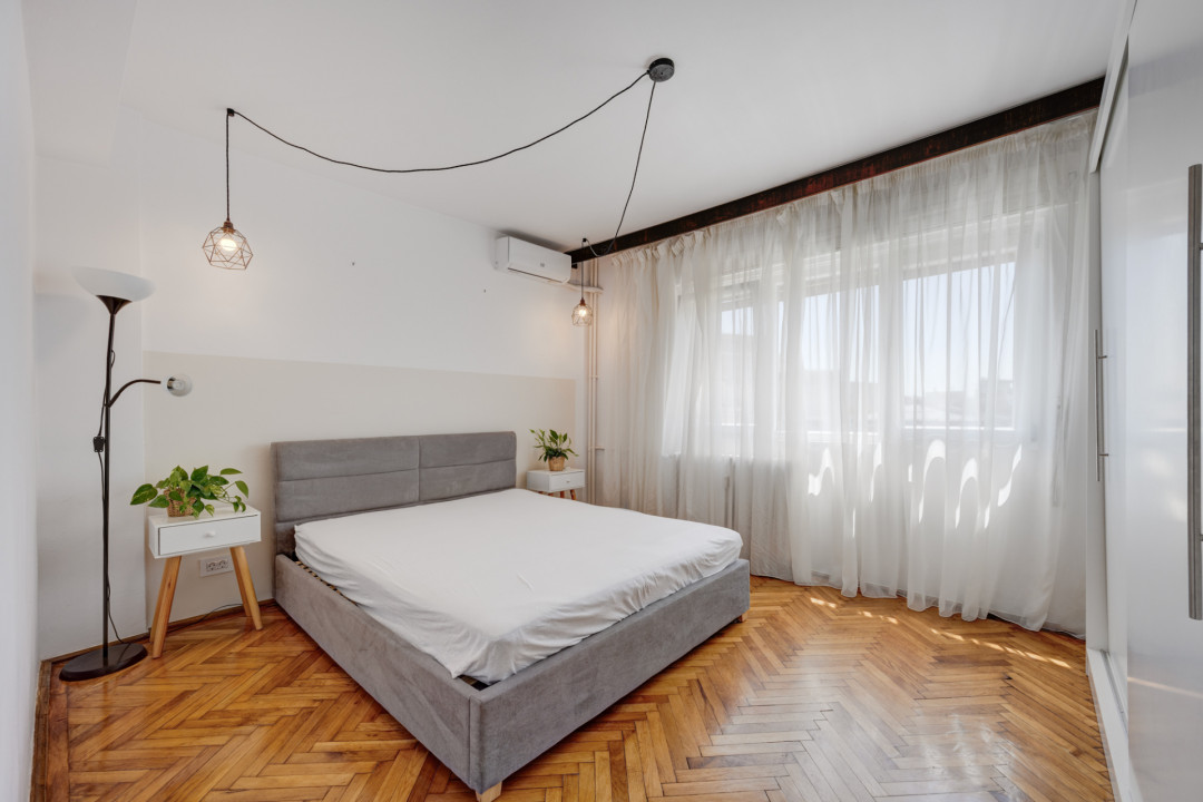 Apartament spațios și luminos de 3 camere cu 2 băi, bloc 1979, Sala Radio!