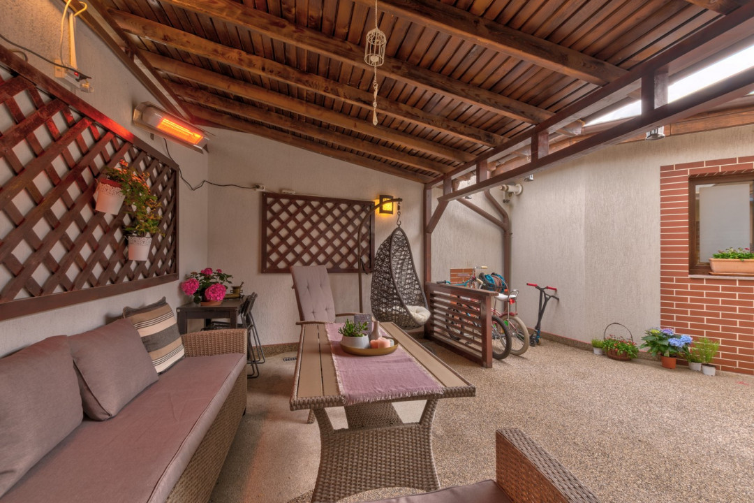 Apartament de 5 camere 170mp utili, 77mp curte și 3 locuri de parcare! 
