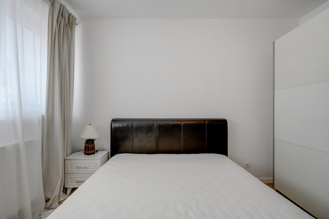 Apartament de 2 camere proaspăt renovat, 5 min de metrou, prima închiriere!