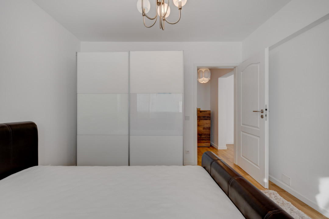 Apartament de 2 camere proaspăt renovat, 5 min de metrou, prima închiriere!