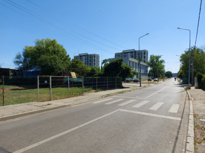 Teren de 702mp cu 24m deschidere situat pe Bd. Laminorului! 