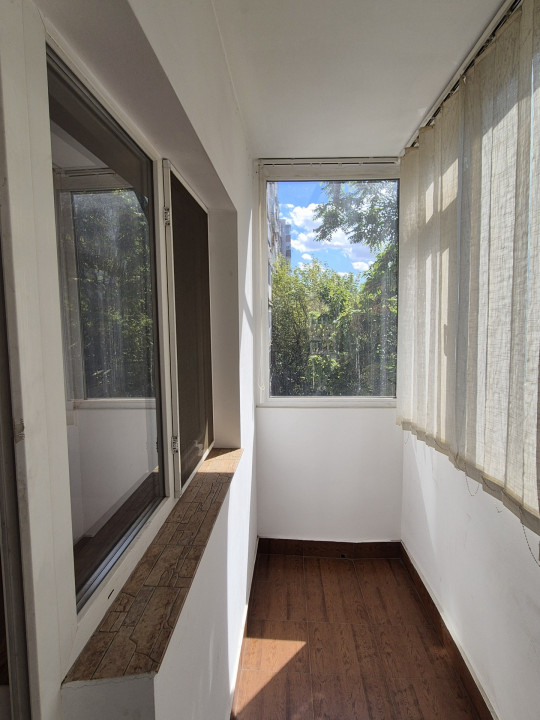 Apartament 2 camere decomandat, bloc 1981, 2 min metrou Gorjului!