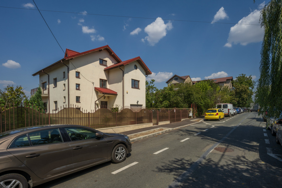 Bucureștii Noi, Laminorului, casă și teren 1.320mp cu deschidere la două străzi!