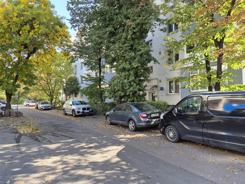 Garsonieră luminoasă, decomandată, etaj 2/4, bloc mixt 1981! Comision 0%