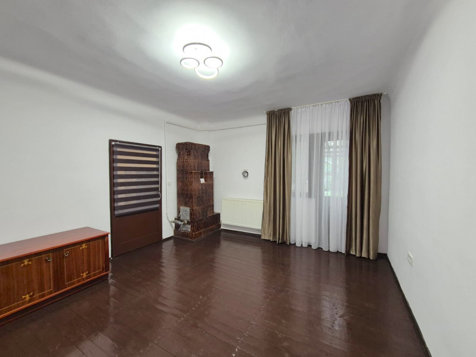 Casă parter 45mp utili și curte proprie lângă Parcul Regina Maria!