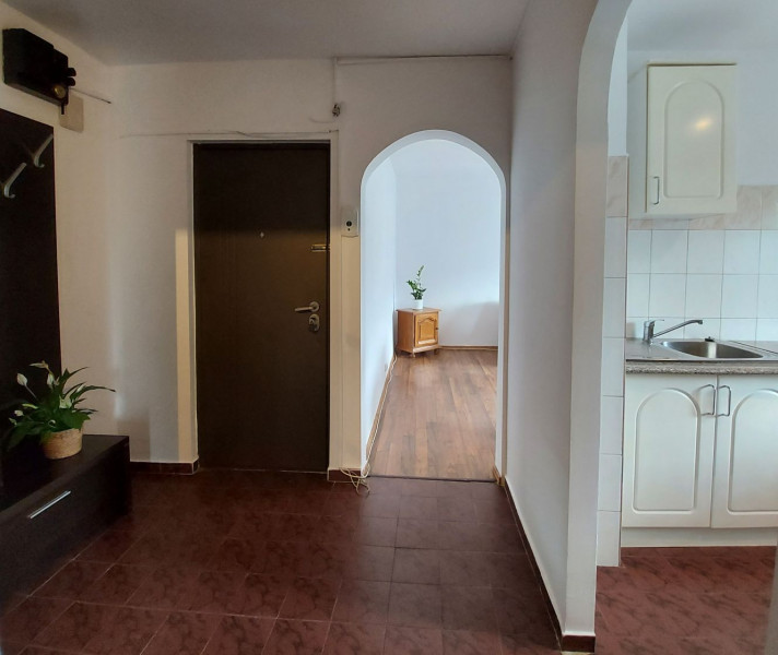 Aviatiei, apartament decomandat de 2 camere la 5 minute de metrou Aurel Vlaicu! 