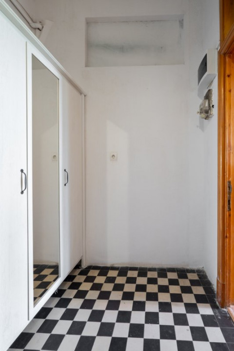 Vânzare garsonieră Dr. Felix