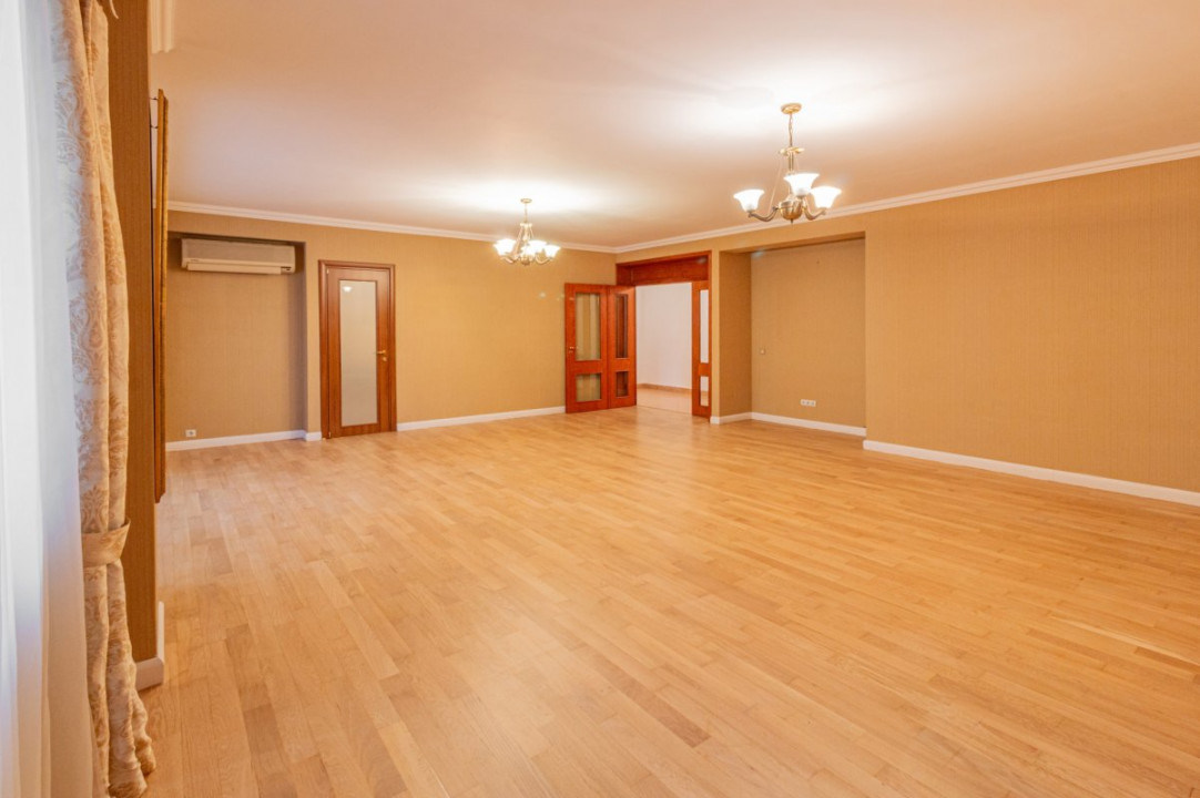 Vezi Parcul Kiseleff! Apartament spectaculos, 4 camere, 175mp