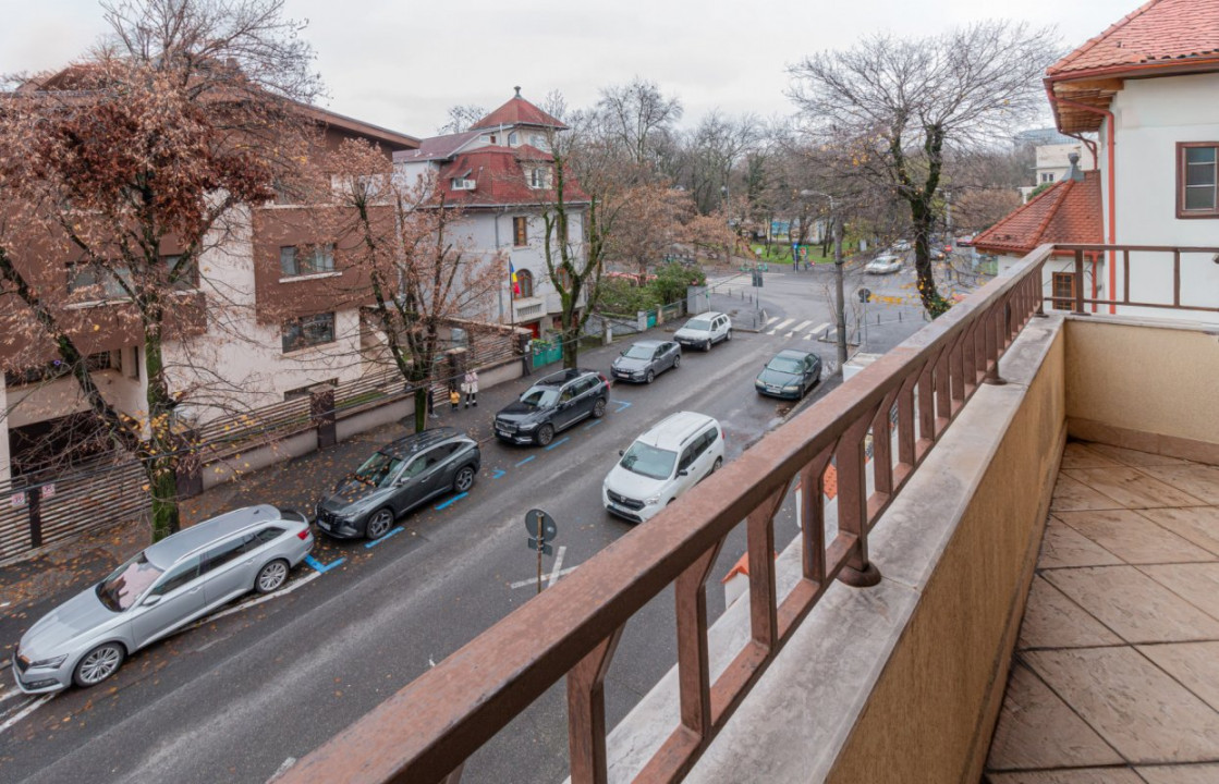 Vezi Parcul Kiseleff! Apartament spectaculos, 4 camere, 175mp