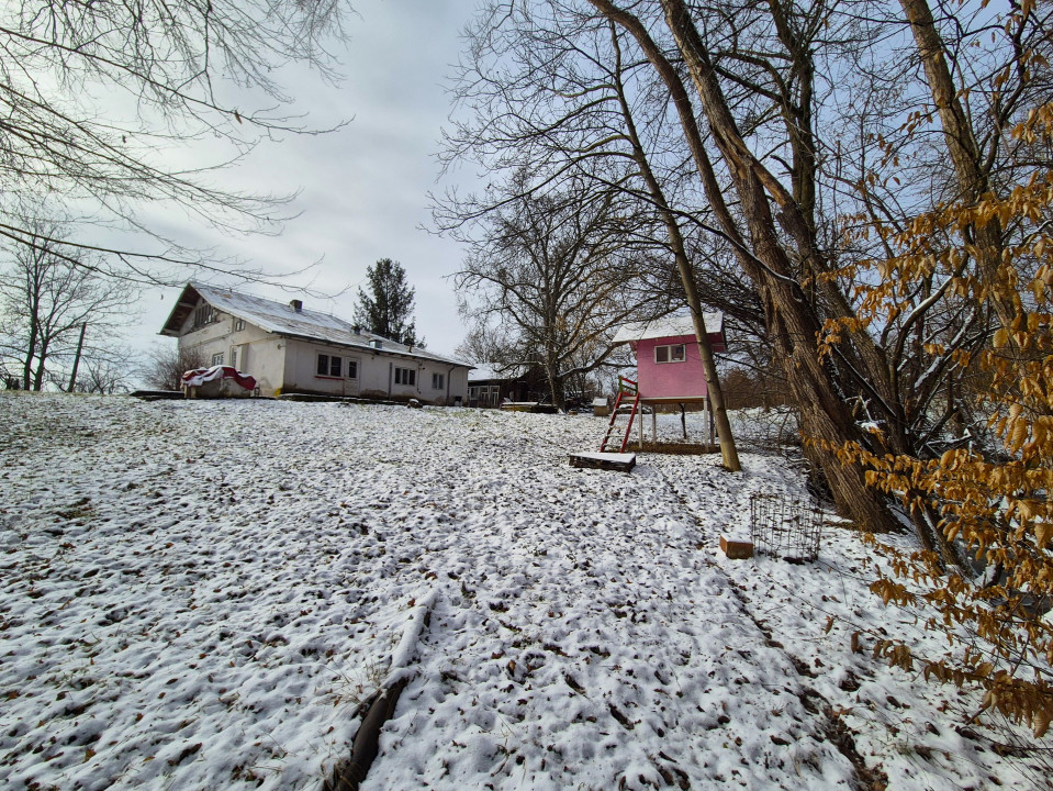 Moșia boierească din vârf de deal, Scorțeni - Prahova, comision 0%