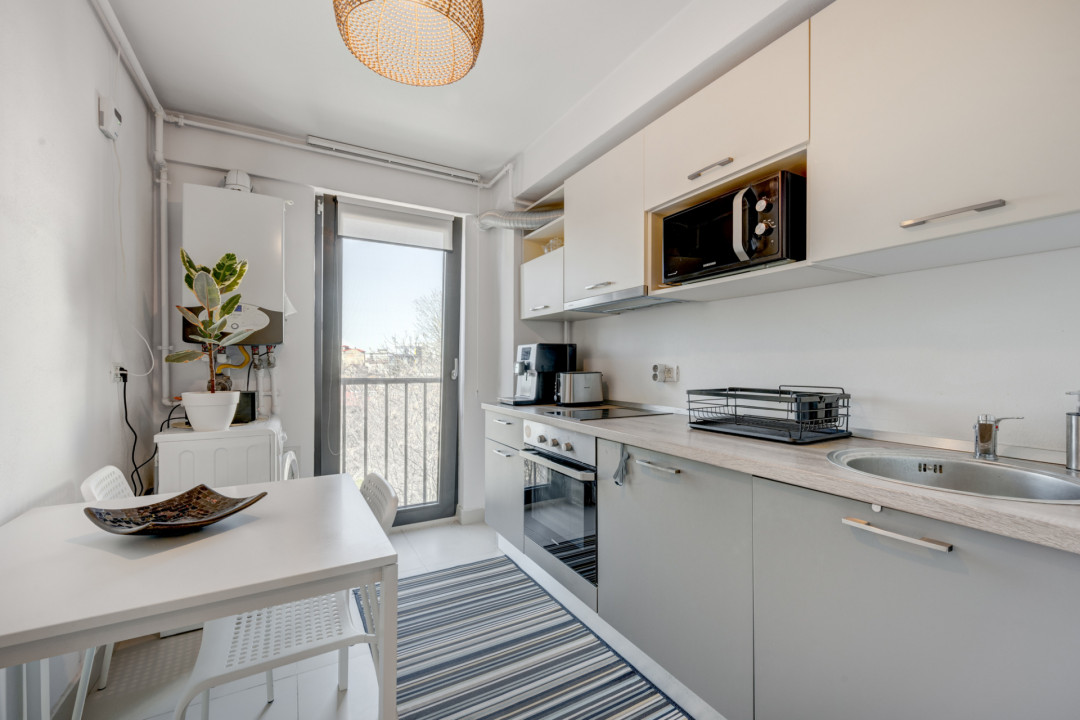 Apartament decomandat de 2 camere, bloc 2017, Dr. Iacob Felix - Victoriei!