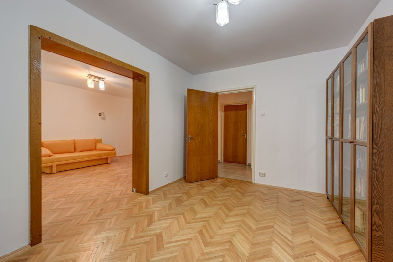 Apartament luminos si proaspat renovat, bloc H, Titan - Parc IOR!