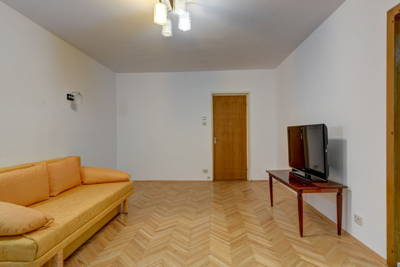 Apartament luminos si proaspat renovat, bloc H, Titan - Parc IOR!