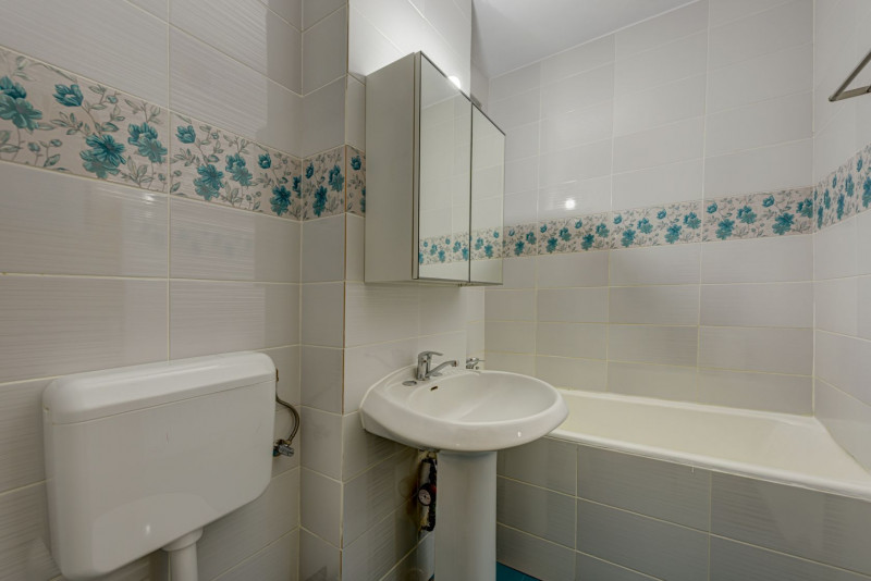 Apartament luminos si proaspat renovat, bloc H, Titan - Parc IOR!
